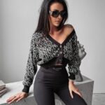 Sweter krótki dzianinowy Jase Ola Voga czarny