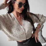 Sweter krótki dzianinowy Jase Ola Voga beżowy