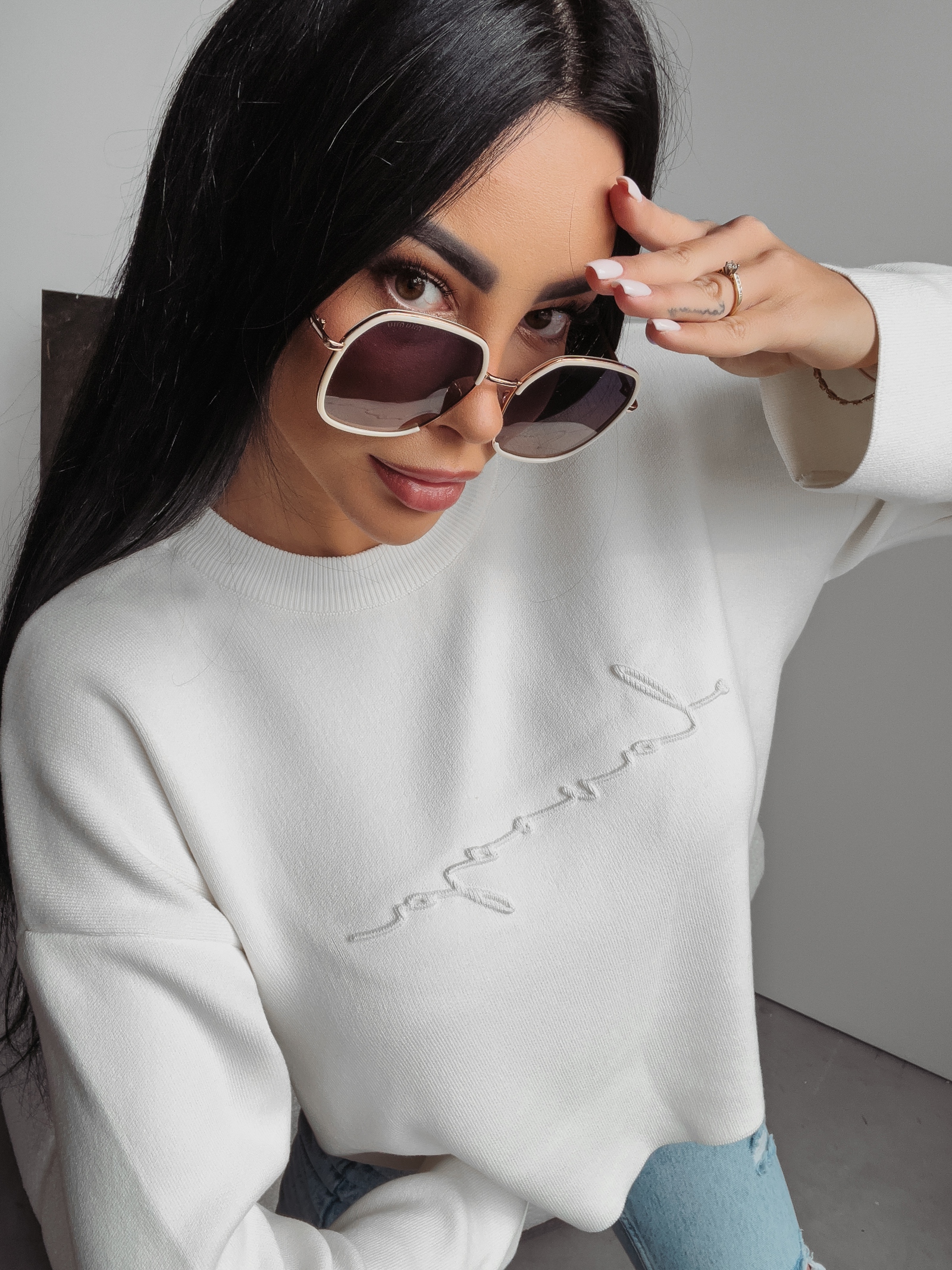 Sweter klasyczny Nell Ola Voga ecru