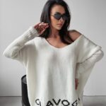 Sweter damski oversize serce Ella Ola Voga ecru