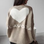 Sweter damski oversize serce Ella Ola Voga beż