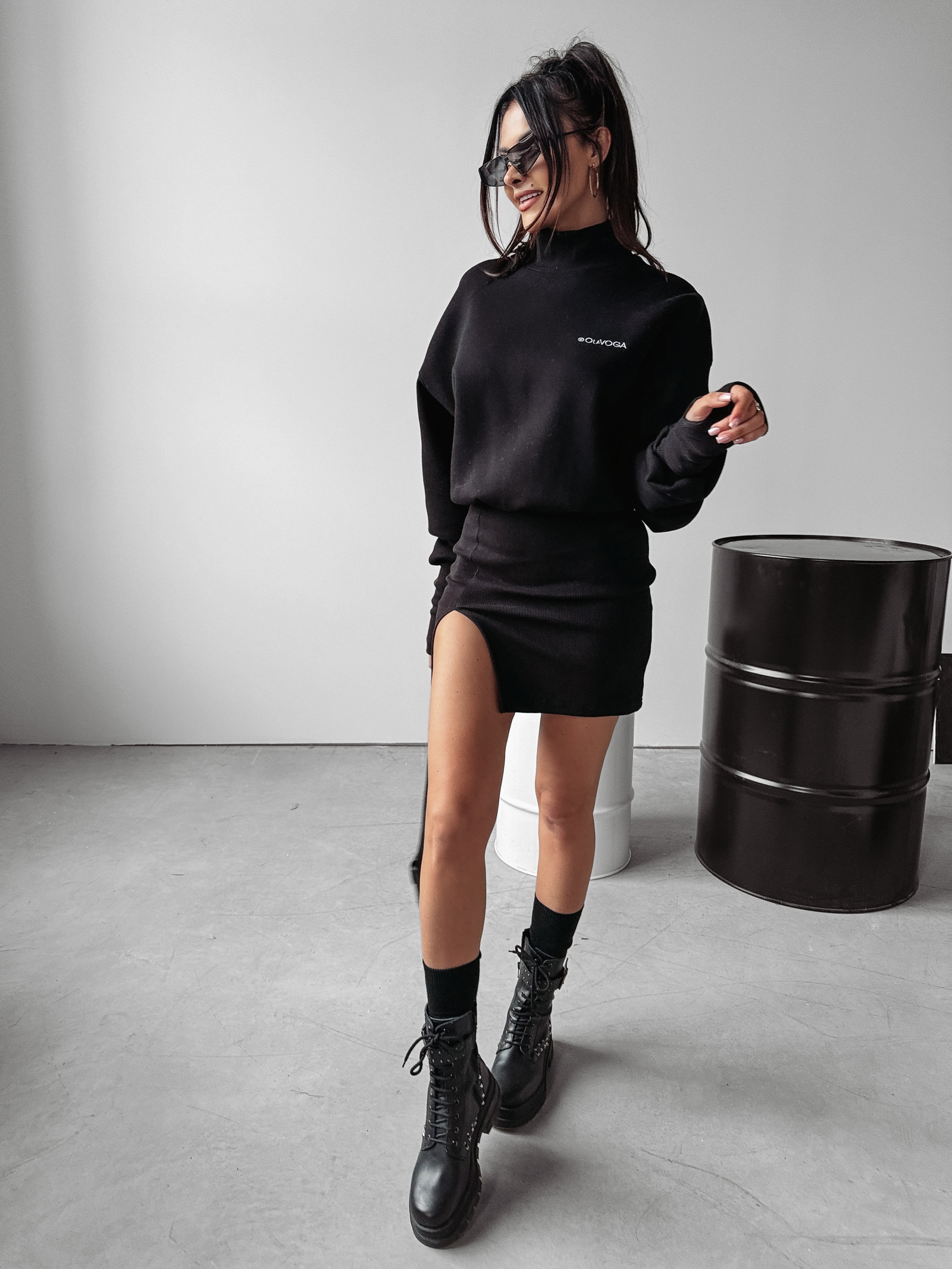 Sukienka dresowa Sia Ola Voga czarna