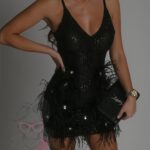 Sukienka mini z piórkami Dancing czarna