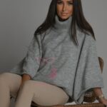 Sweter ponczo z golfem Pers szary