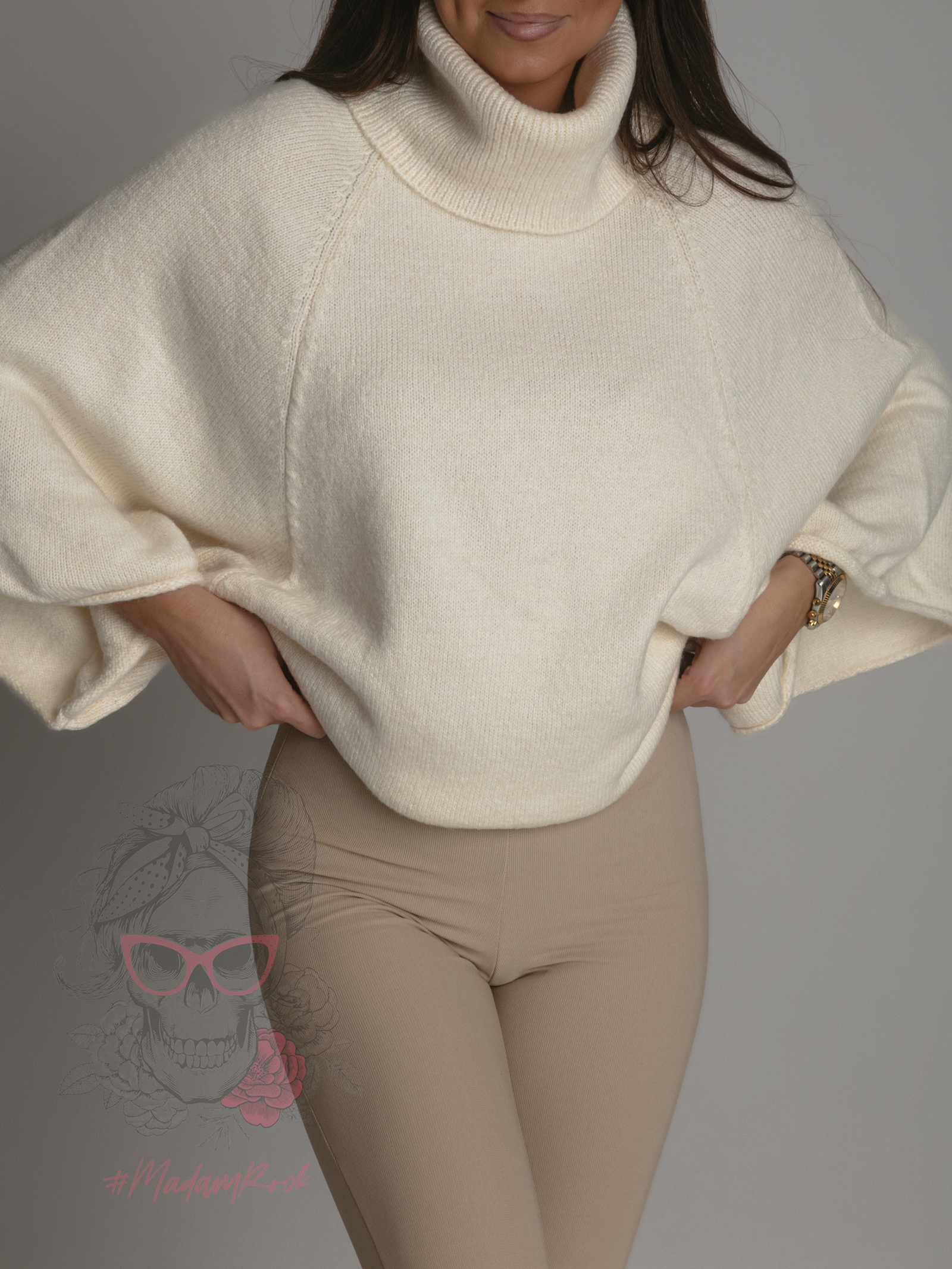 Sweter ponczo z golfem Pers ecru