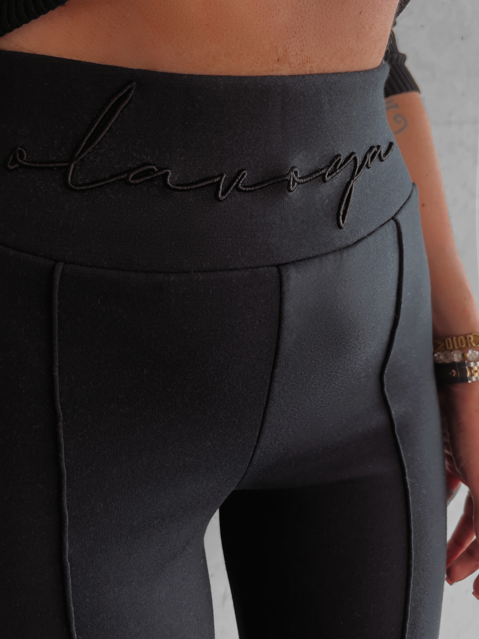 Legginsy dopasowane z przeszyciami Katania Ola Voga czarne