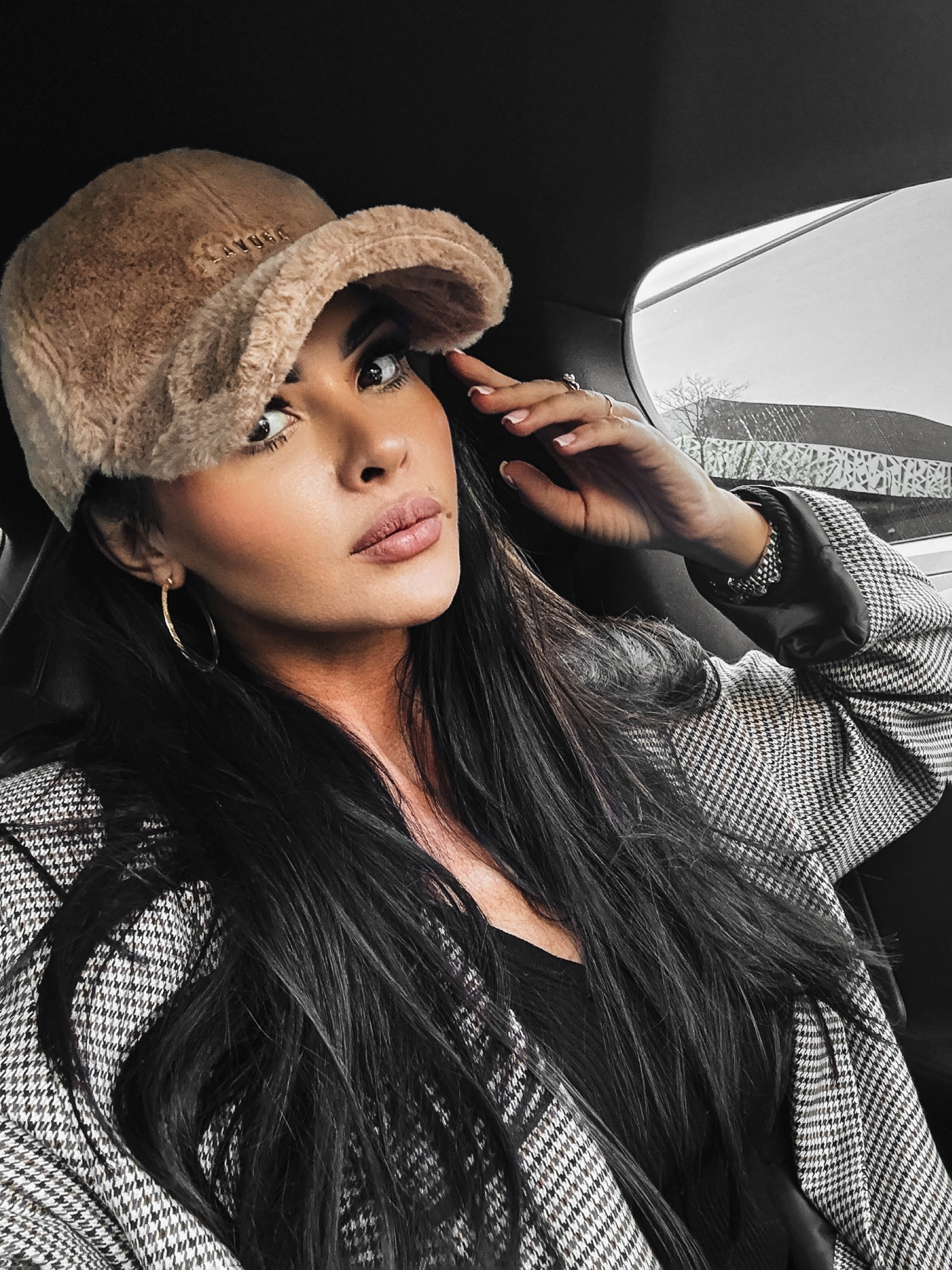 Czapka z futerkiem Giza Ola Voga c.beżowa