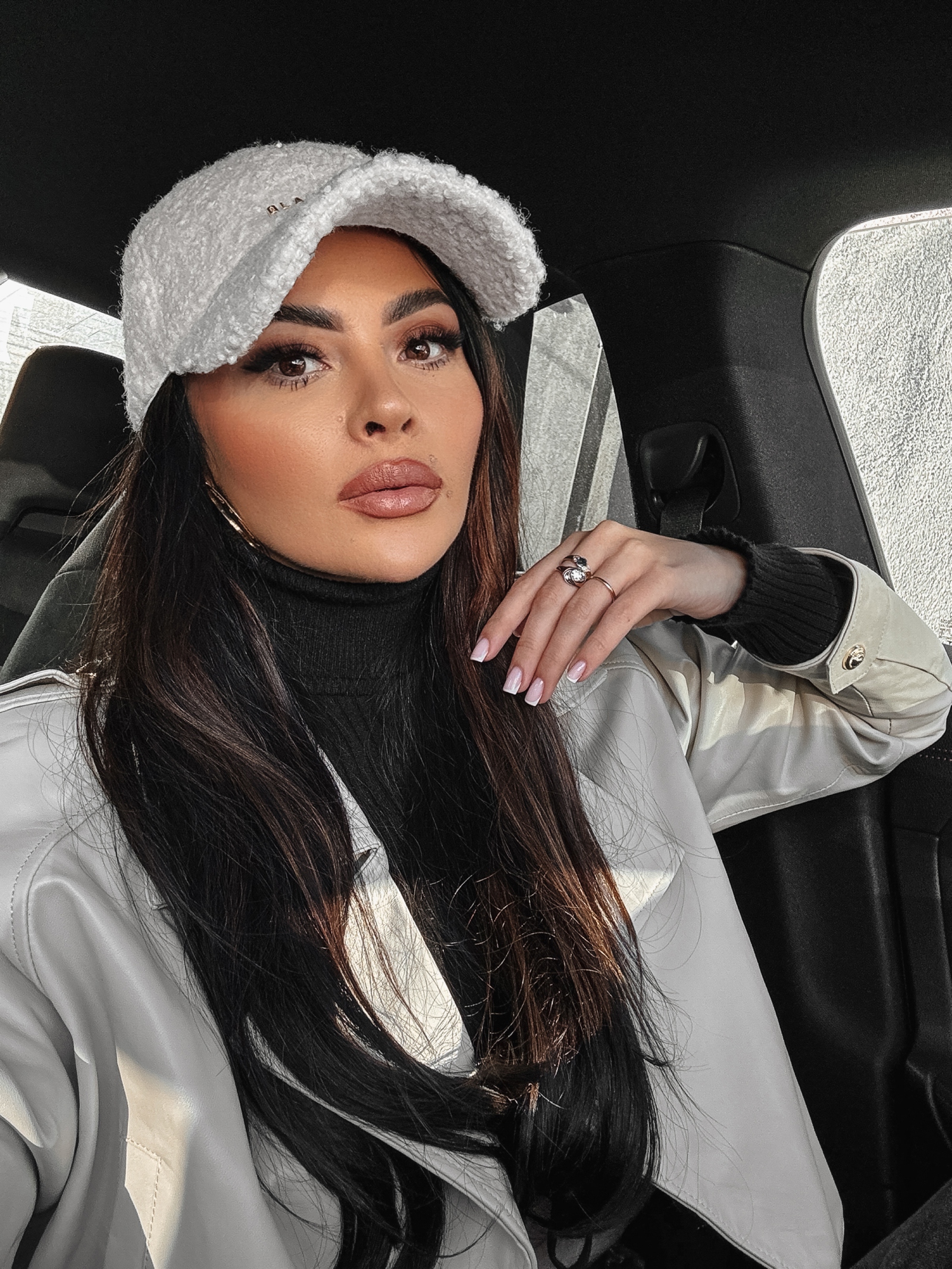 Czapka z daszkiem baranek Deano Ola Voga ecru