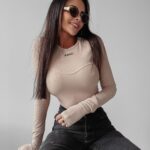 Bluzka z przeszyciem Roko Ola Voga beżowa