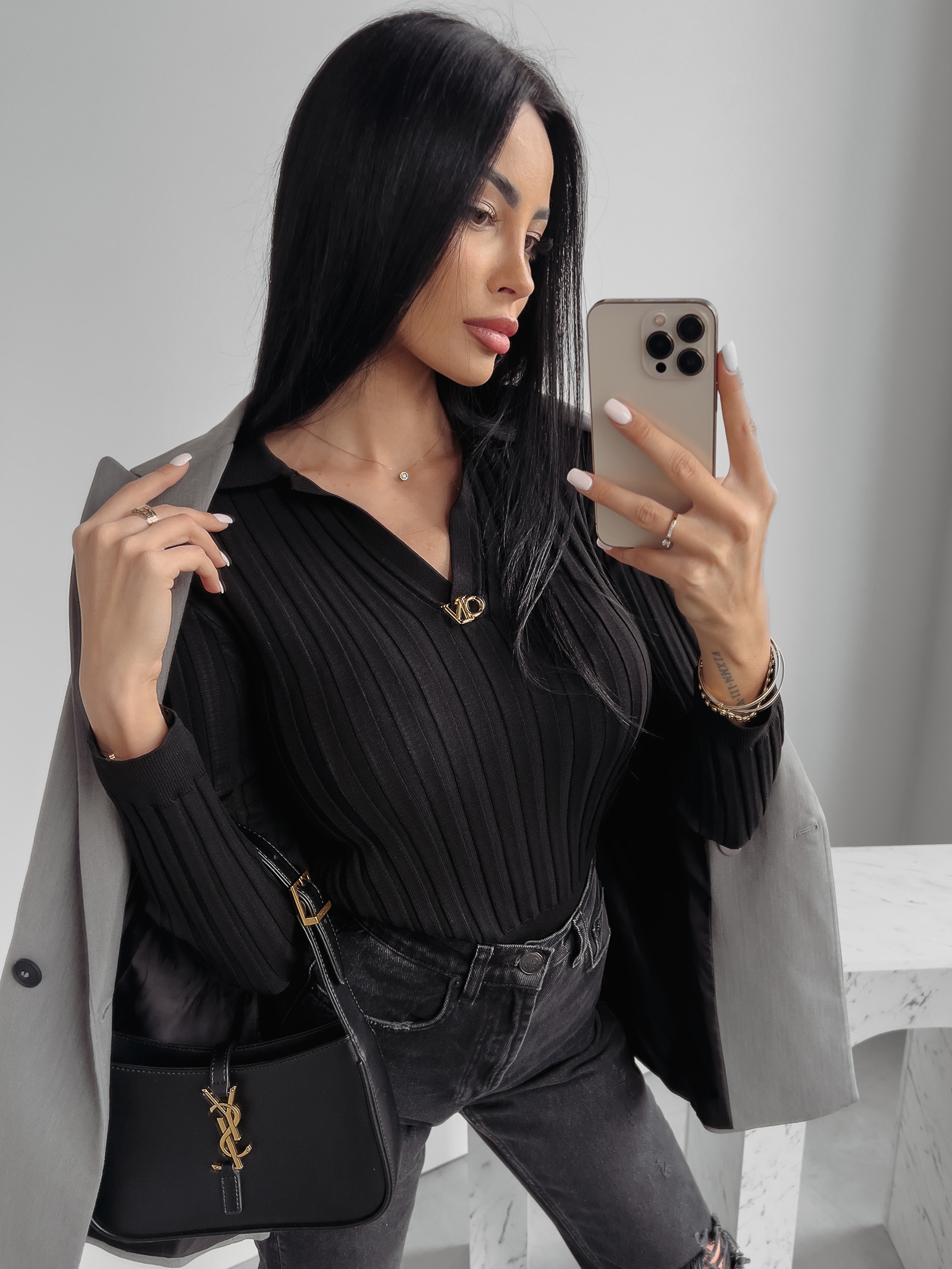 Sweterek dzianinowy Anabel Ola Voga czarny