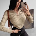 Sweterek dzianinowy Anabel Ola Voga beżowy