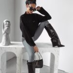 Sweter z półgolfem Letia Ola Voga czarny