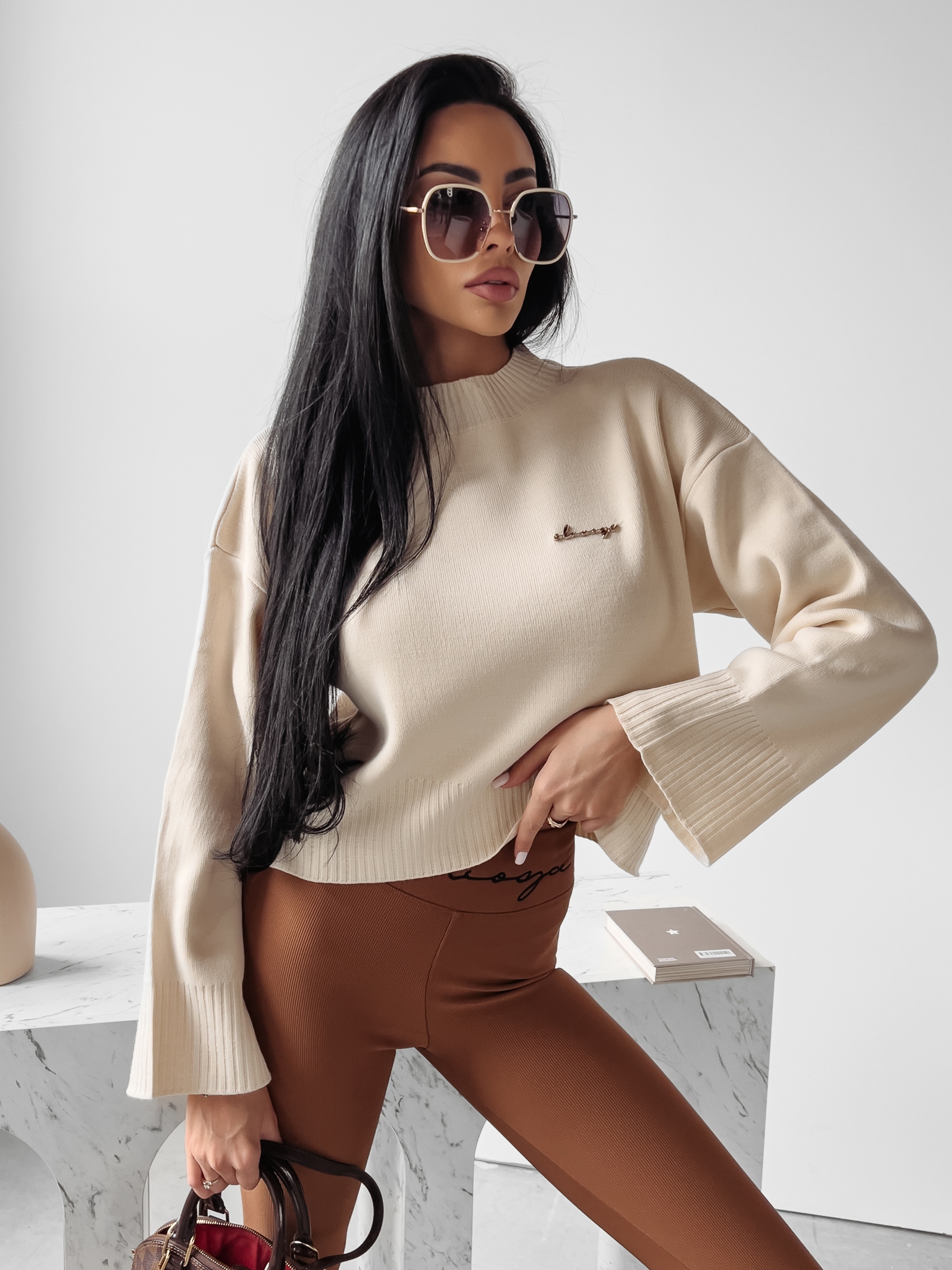 Sweter z półgolfem Letia Ola Voga beżowy