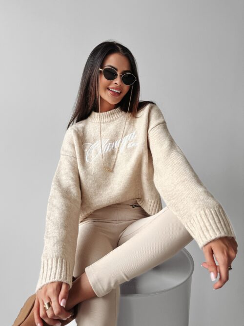 Sweter pudełkowy Loco Ola Voga beż