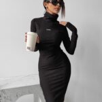 Sukienka z golfem prążkowana MILANI OLAVOGA czarna