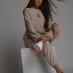 Komplet sweterkowy Cossy beżowy