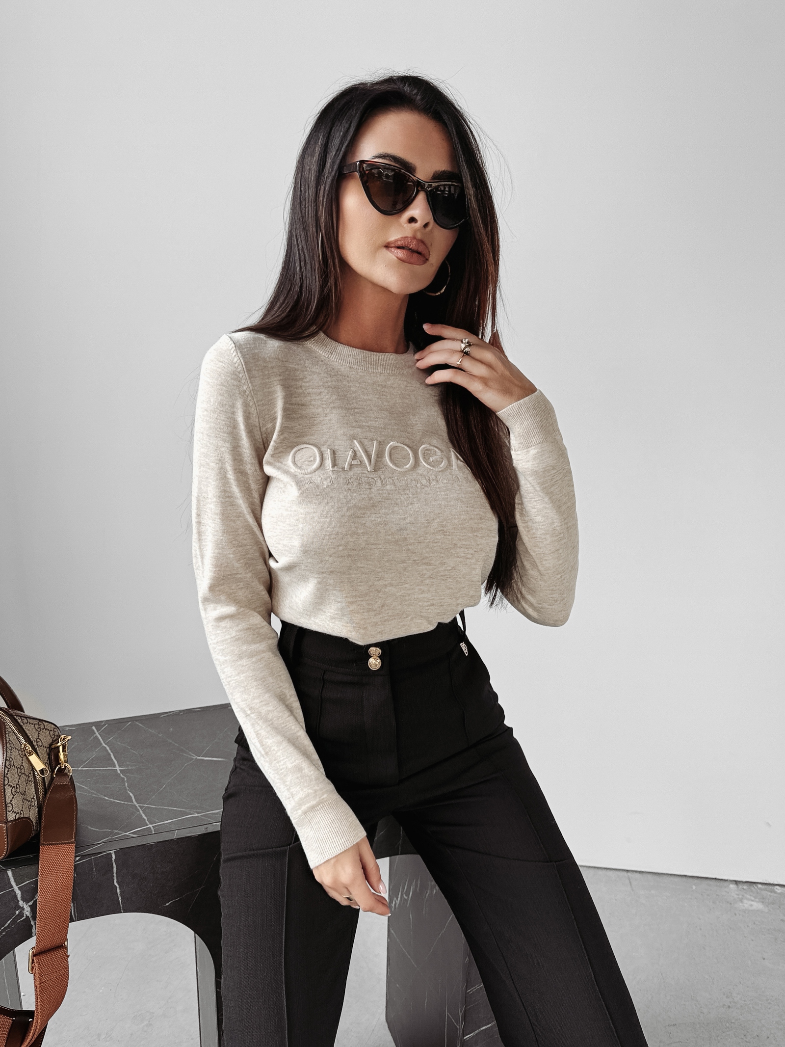 Sweter gładki Cara Ola Voga beżowy