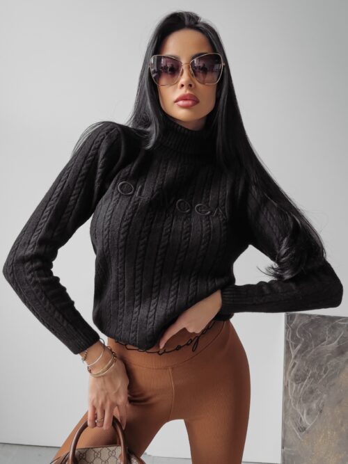 Sweter klasyczny Eveline Ola Voga czarny