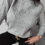 Sweter klasyczny Eveline Ola Voga szary