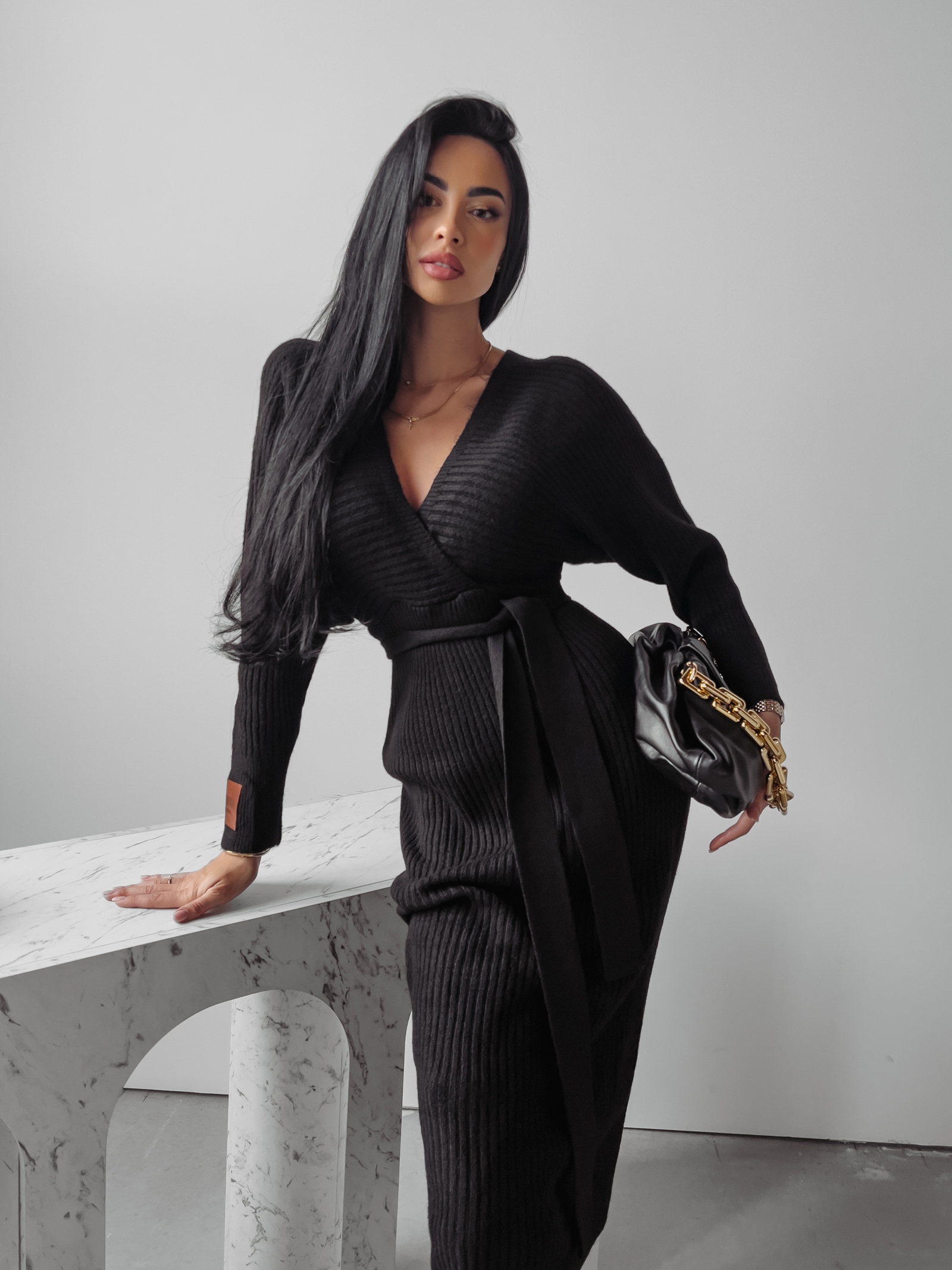 Sukienka sweterkowa Aletta Ola Voga czarna