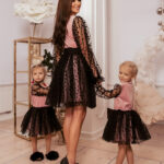 Sukienka z tiulem Dots Magic pudrowa