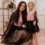 Sukienka z tiulem Dots Magic pudrowa