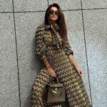 Kombinezon imprezowy NB Zigzag złoto-czarny