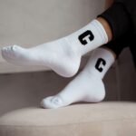 Skarpety damskie sportowe z literą C białe