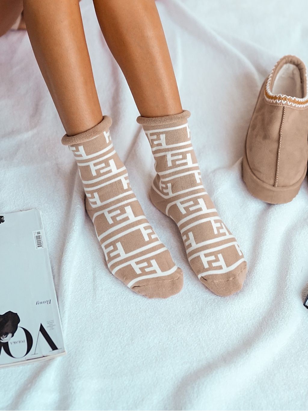 Skarpety damskie Fendy beżowe Skarpety damskie Fendy beżowe