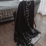 Koc dwustronny Manhattan Ola Voga czarny 150x200cm