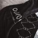 Koc dwustronny Manhattan Ola Voga czarny 150x200cm