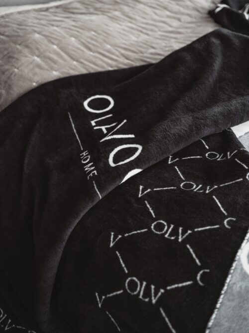 Koc dwustronny Manhattan Ola Voga czarny 150x200cm