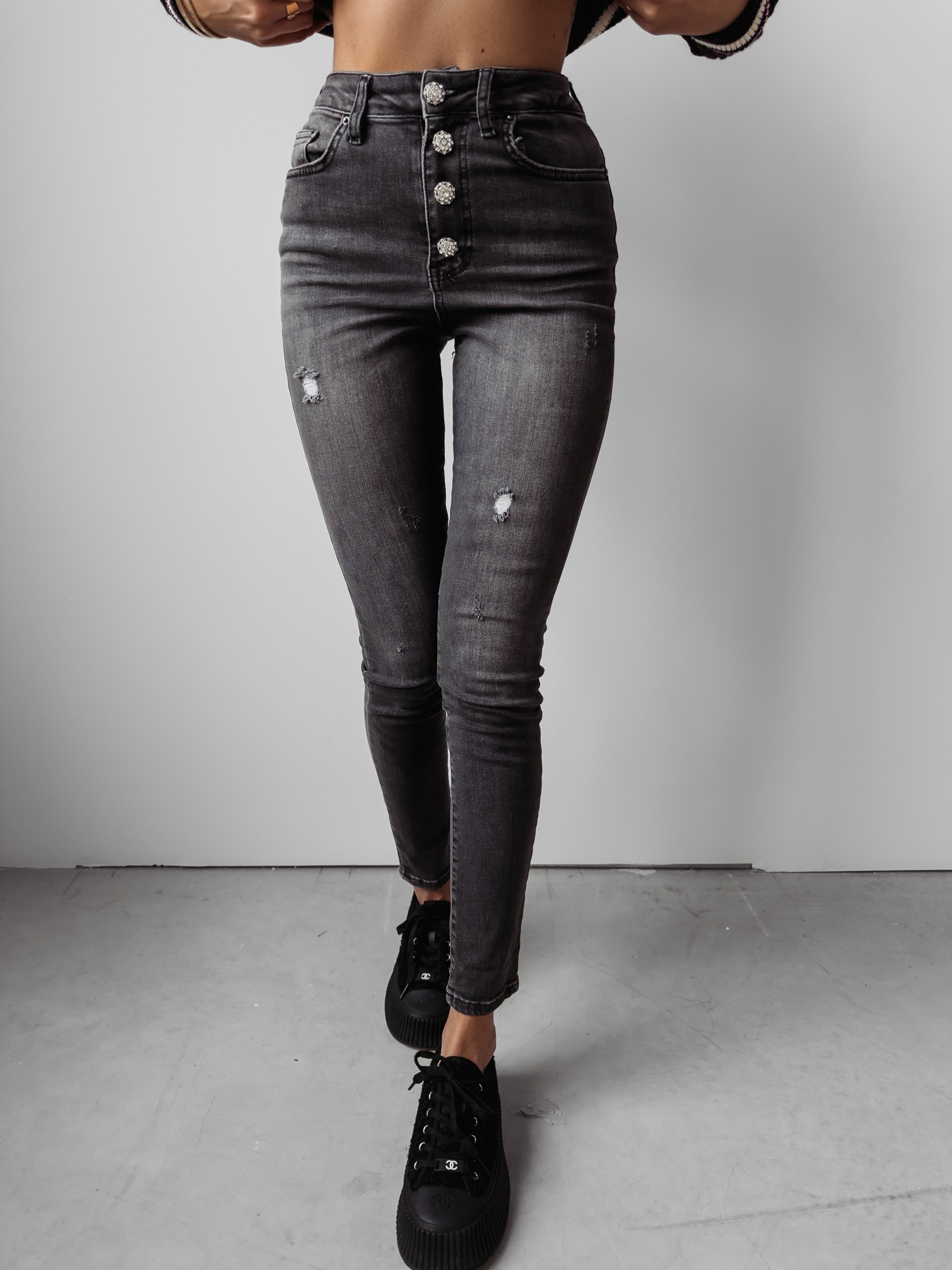 Spodnie jeansowe slim fit Boise Ola Voga czarne