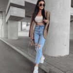 Top klasyczny prążkowany LIZ OLAVOGA beżowy