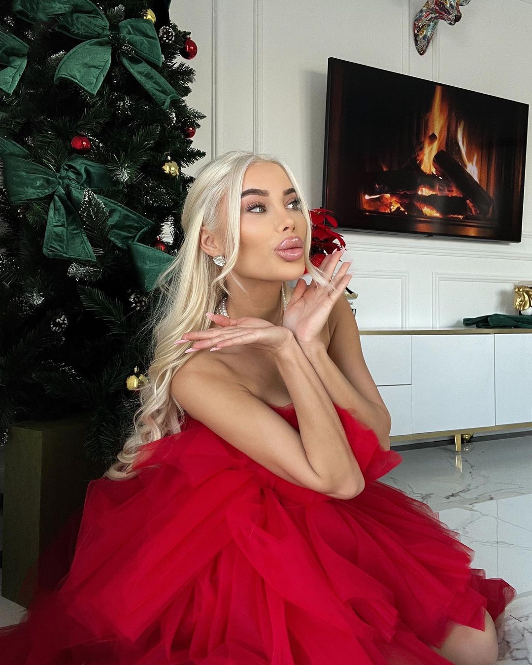 Sukienka tiulowa z odpinanym trenem NB Hollywood star czerwona