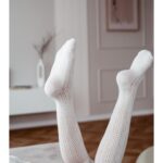 Podkolanówki bawełniane ażurowe ecru