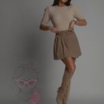 Sweterek moherowy ozdobne guziki Helish beżowy