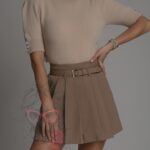 Sweterek moherowy ozdobne guziki Helish beżowy