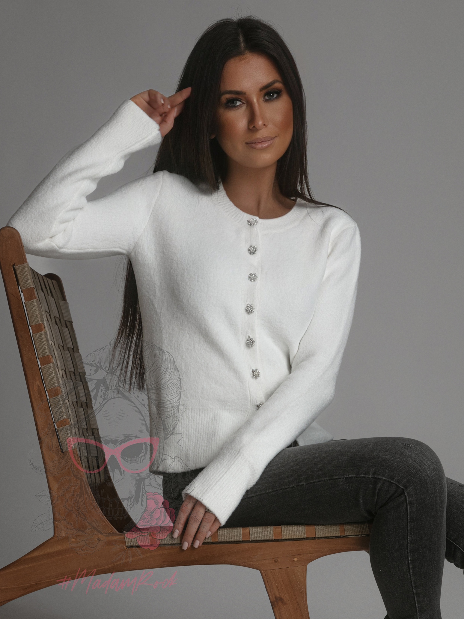 Sweterek moherowy z perełkami Sosti ecru