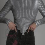 Bluzka półgolf metaliczny Hopps srebrny