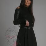 Bluzka półgolf z wycięciami Apost czarny