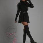 Bluzka półgolf z wycięciami Apost czarny