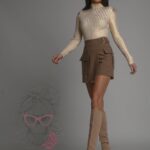 Bluzka półgolf z wycięciami Apost złoty