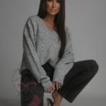 Sweter z cyrkoniami Osini szary