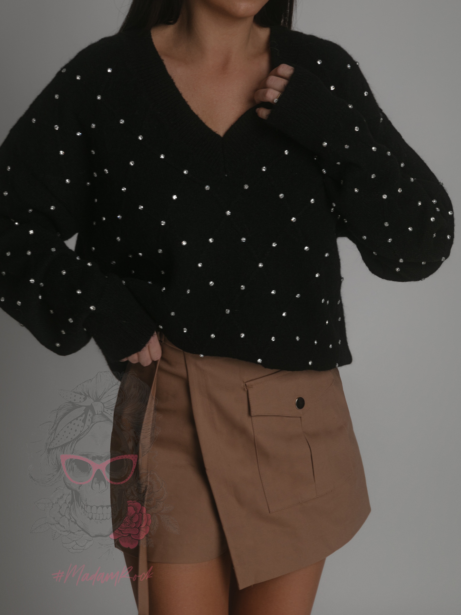 Sweter z cyrkoniami Osini czarny