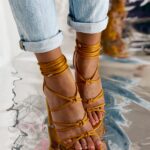 Sandały na słupku Madam Floyds żółte