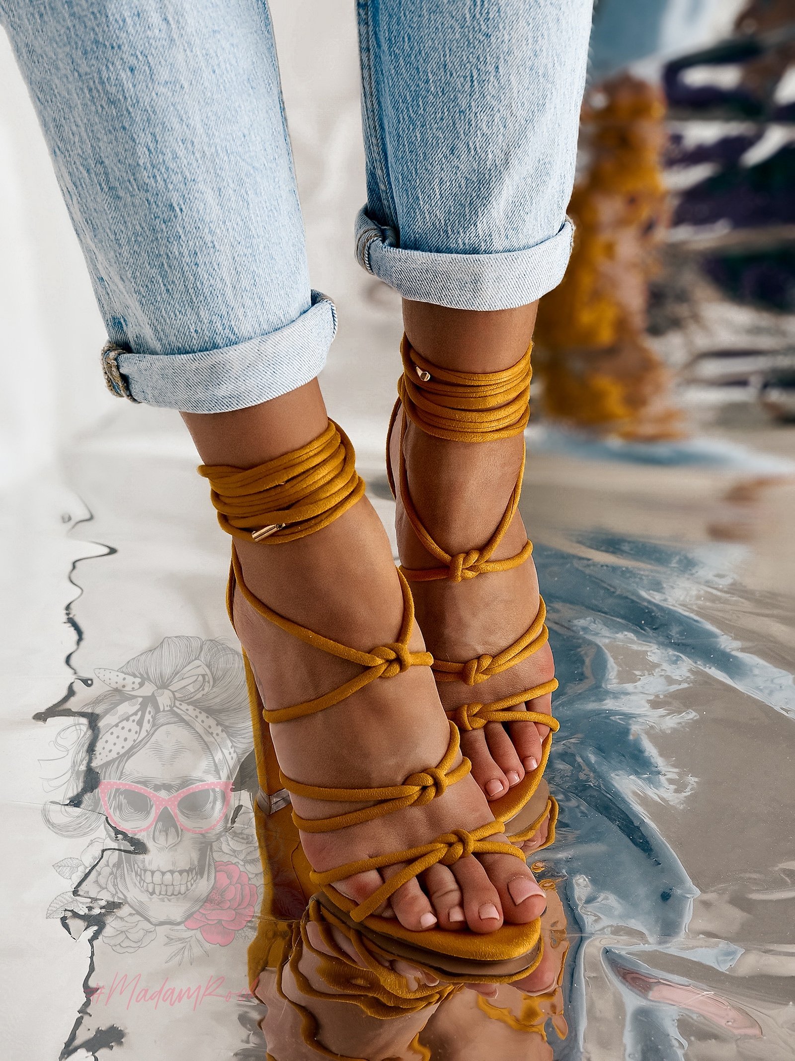 Sandały na słupku Madam Floyds żółte