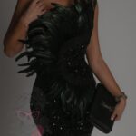 Sukienka z piórami Darilla czarna