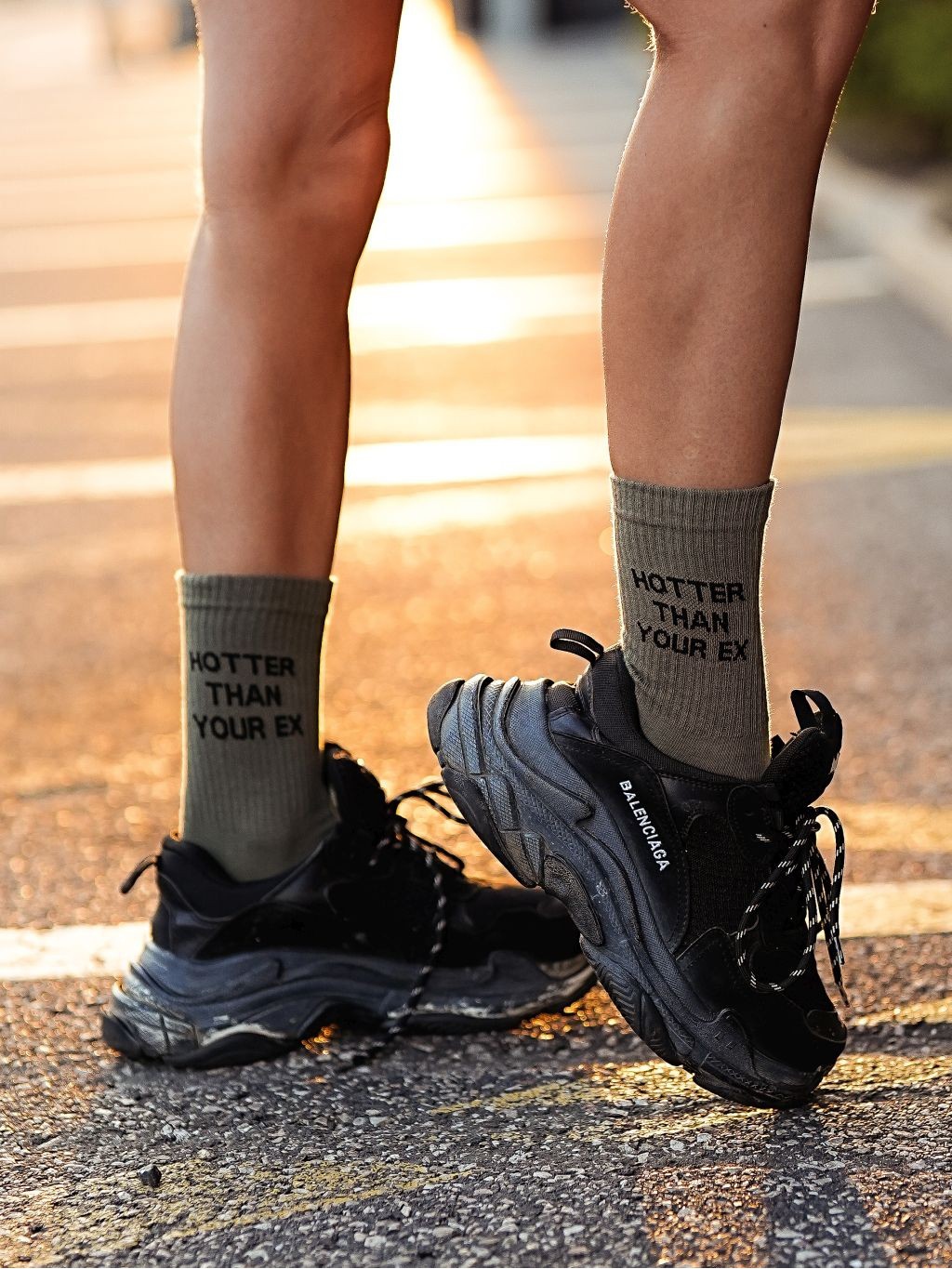 Skarpety damskie sportowe HOTTER THAN YOUR EX khaki