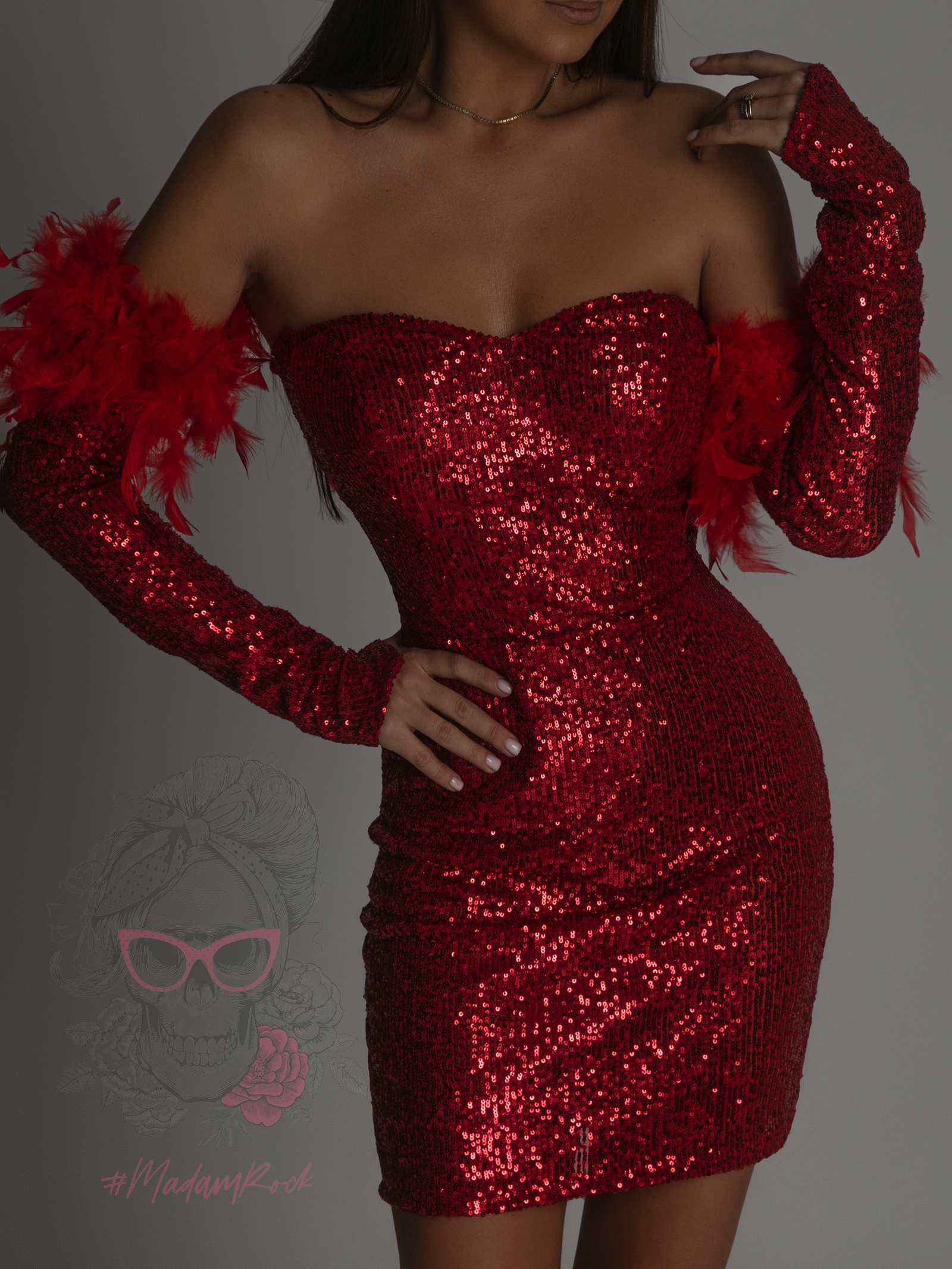 Sukienka cekinowa z piórami NB Cameron czerwona Sukienka cekinowa z piórami NB Cameron czerwona